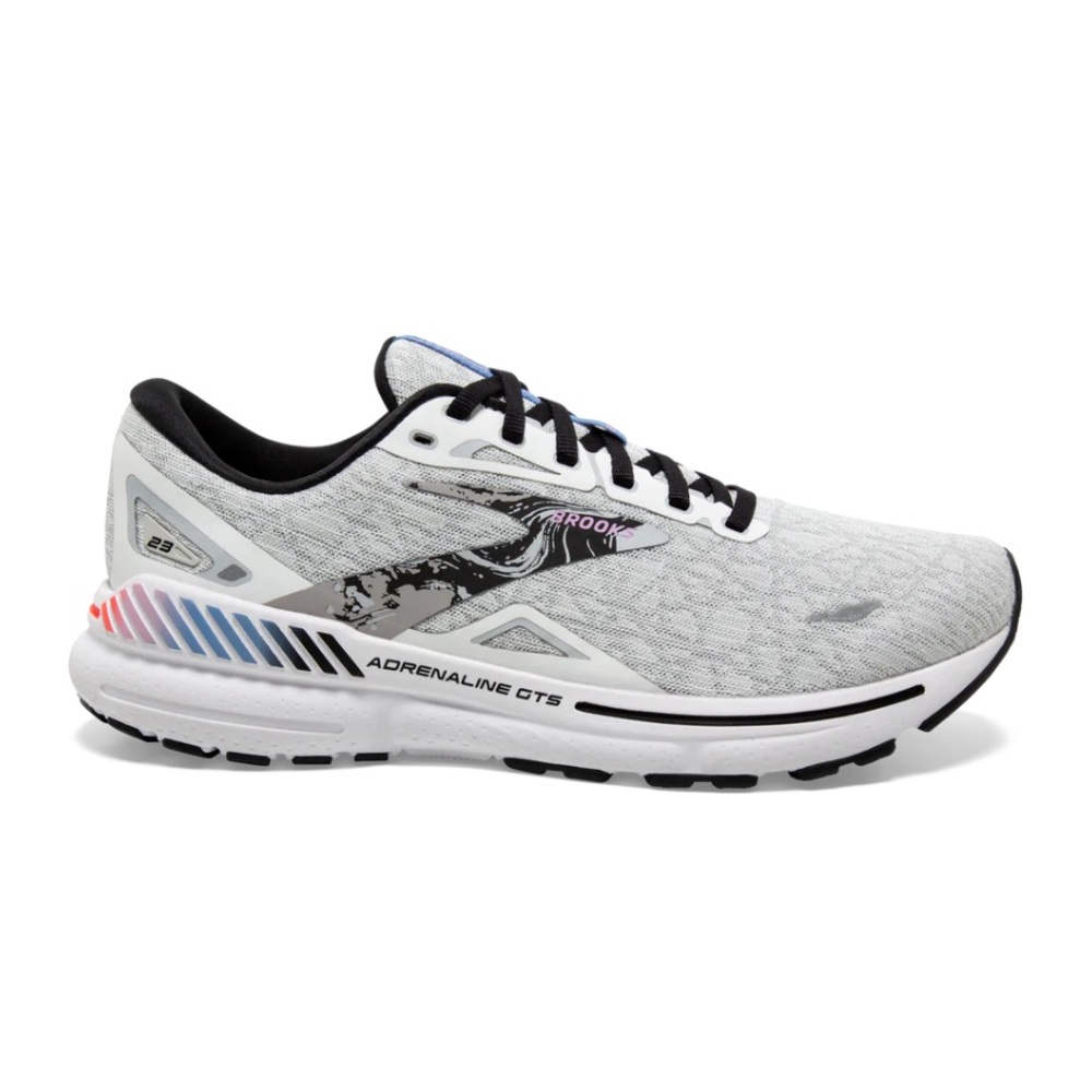 NWOT Women's Adrenaline GTS 23 - Size 8/ EU 39